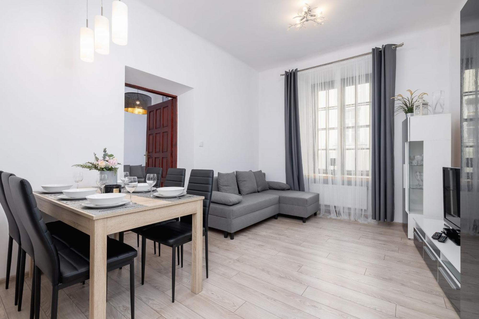 Leilighet Spacious, 2 Bedrooms Cracow Centre By Renters